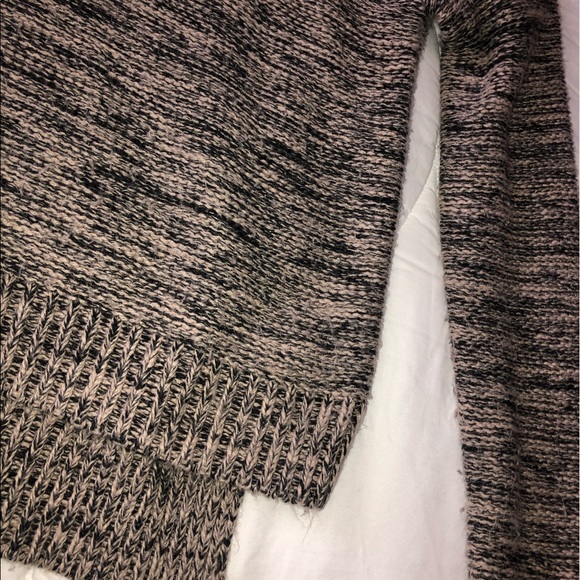 F21 cropped sweater - Picture 2 of 4